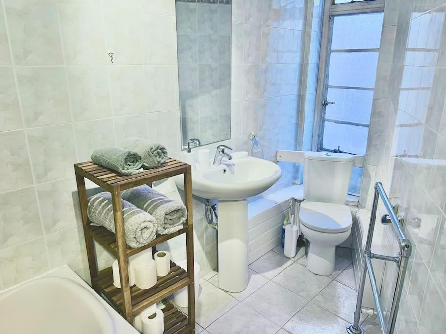 King-Sized Studio, 6Th Floor + Lift, Regent'S Park London Eksteriør bilde