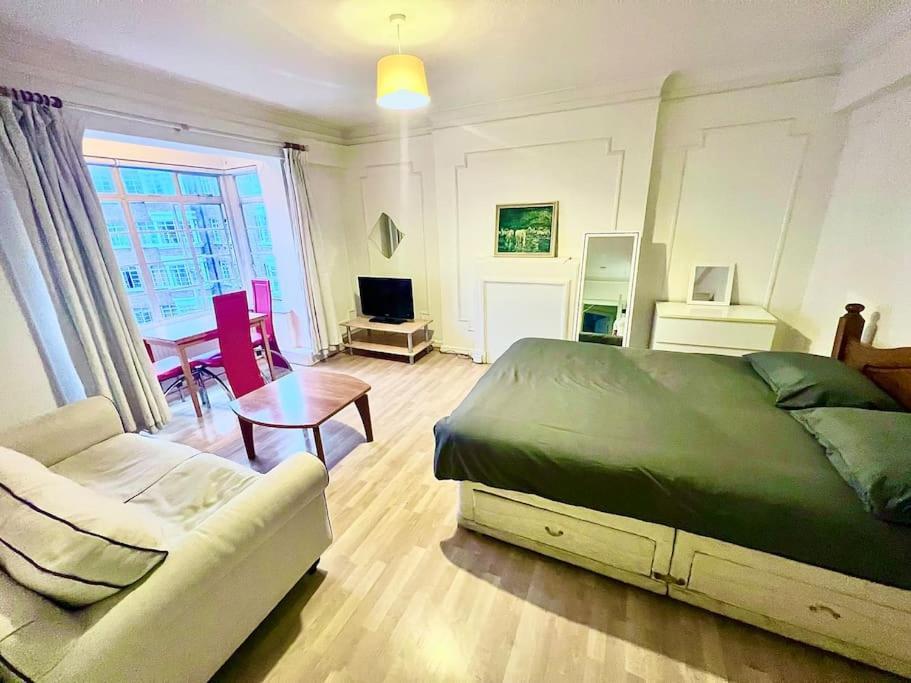 King-Sized Studio, 6Th Floor + Lift, Regent'S Park London Eksteriør bilde